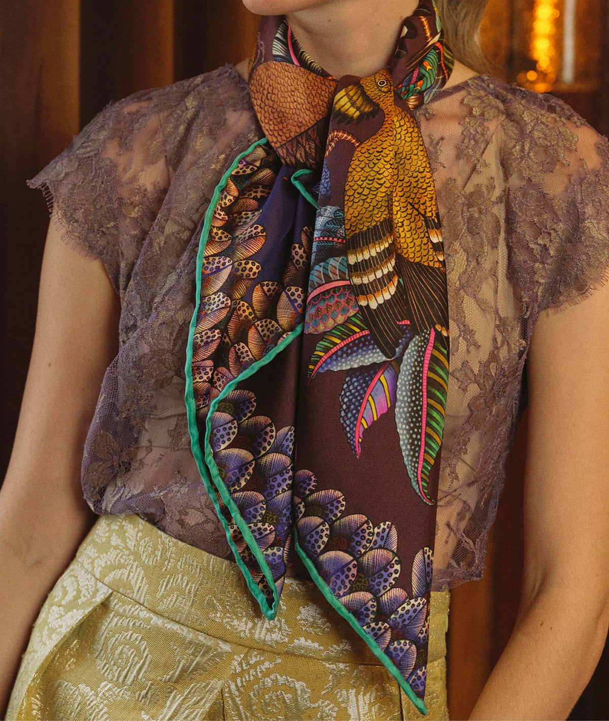 Hoopoe Hop Silk Scarf Royal Plum 90 (Double face)