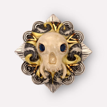 Gold Lustred Wonderboy Skull Brooch Pin