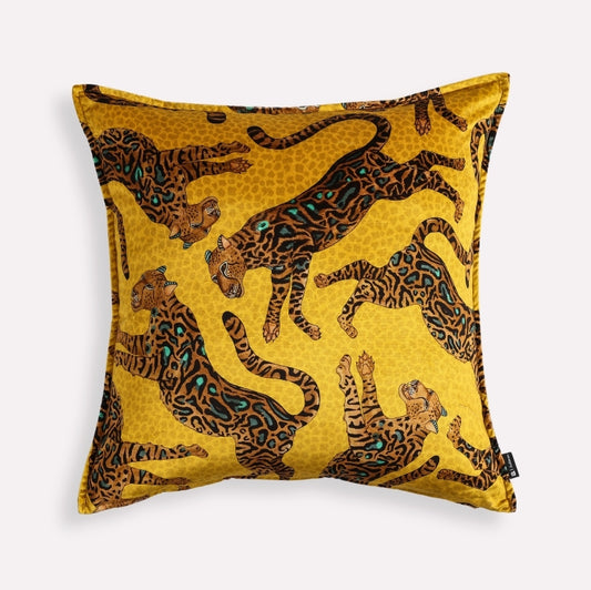 Cheetah Kings Gold Velvet Cushion Cover