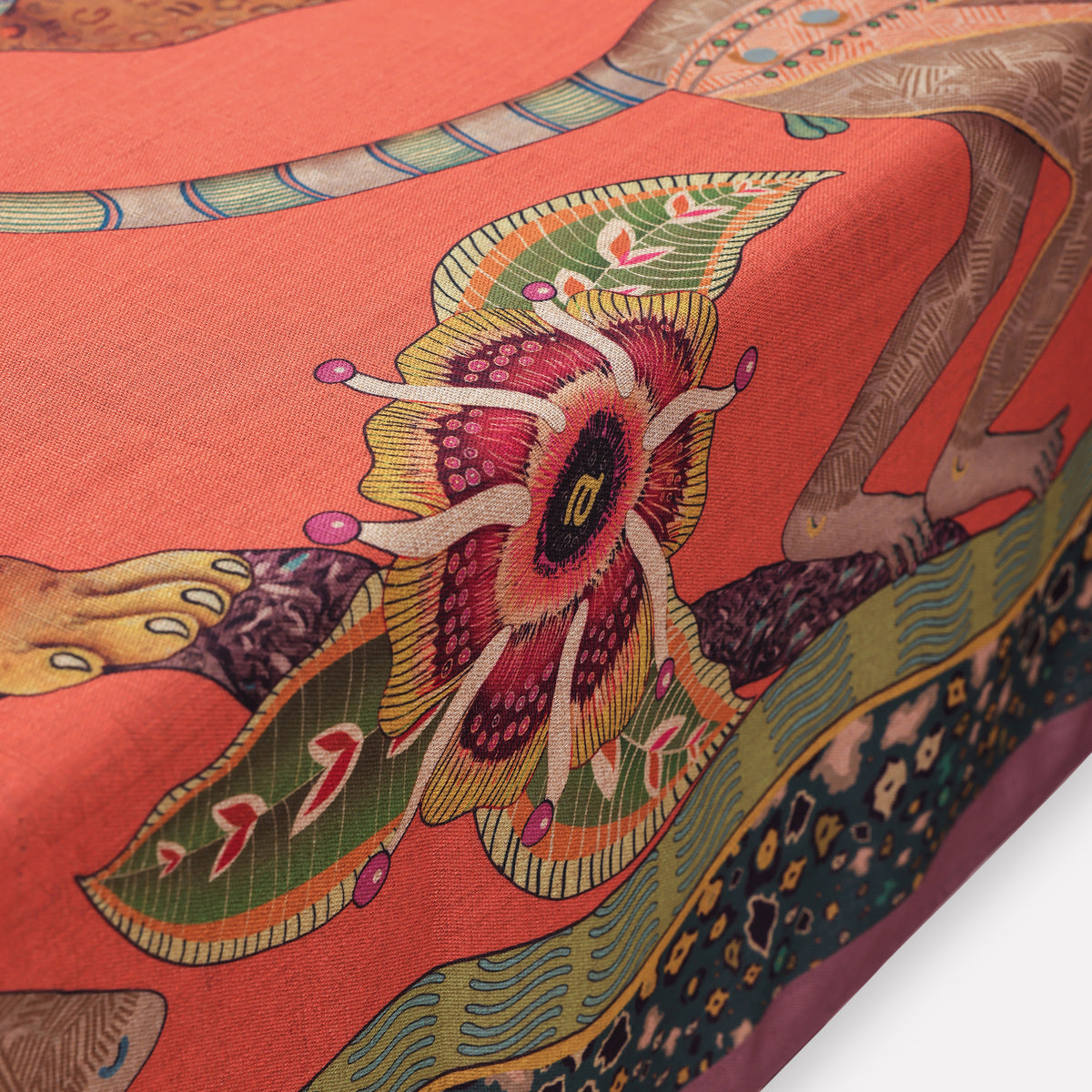 Monkey Tales Linaza Tablecloth in Coral