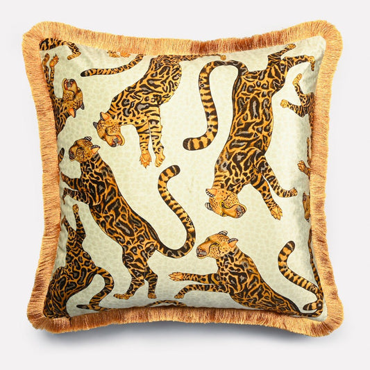 60x60cm Cheetah Kings Stone velvet cushion cover with fringe, featuring an elegant design of cheetahs in rich gold and brown tones, set against a creamy background and framed with luxurious golden fringe.